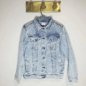 VGT  Looney Tunes Acid Wash Mens/Womans Jean Jacket,size M.